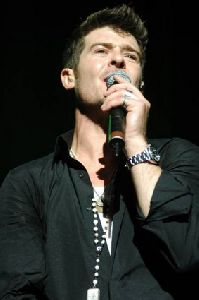 Robin Thicke : Robin Thicke-ADB-008124