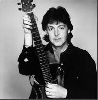 Paul McCartney : p18676bj379