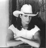 Terri Clark : p12664uv033