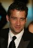 Actor Clive Owen pictures at the  2005 Vanity Fair Oscar Party