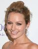 Actress Becki Newton pictures