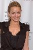 Actress Becki Newton pictures