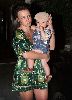 Sexy singer Britney Spears pictures holding her baby