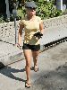 Hot Hayden Panettiere picture/pic wearing a sexy short with a yellow t-shirt on September 14, 2007