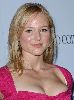 Sexy Jewel Kilcher cleavgae pictures in a pink dress