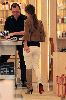 Rachel Bilson pictures do some shopping