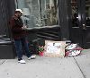 Heath Ledger : Atmosphere- Heath Ledger Memorial at His Manhattan Apartment7