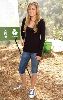 Lauren Conrad : lauren-plants-a-tree 255x400