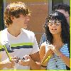 Vanessa Hudgens : zac-efron-vanessa-hudgens 300x300