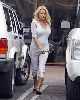 Pamela Anderson : pamela anderson shopping10 47bd54f0ba469