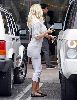 Pamela Anderson : pamela anderson shopping5 47bd54f0b0bd7