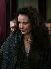 Andie MacDowell : Andie MacDowell arrives in Poland 04 122 589lo