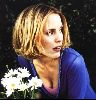 emma caulfield : 28