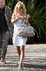 Pamela Anderson : pamela anderson hot candid 32 4807398c906fa