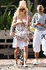 Pamela Anderson : pamela anderson hot candid 17 480737d591c3c