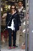 Jessica Alba photo while buying flowers in Studio CIty on April 20th 2008