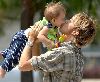 Dannielynn Birkhead : larry birkhead with his daughter in the park