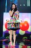 Katy Perry : singing in MTV Awards with a circus dress