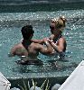 Britney Spears : Britney Spears shows off her bikini body 9  488db1de0bbb0