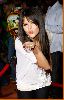 Selena Gomez : selena gomez14 48650b3116310