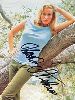 Ursula Andress : Ursula-Andress-327x432-33kb-media-1086-media-86940-1074983101