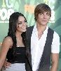 Vanessa Hudgens and Zac Efron at the 2008 Teen Choice Awards