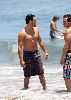 Jesse Metcalfe : Jesse Metcalfe on the beach