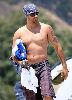 Jesse Metcalfe : At the beach