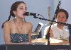 Alexa Ray Joel : along with the piano at a jazz concert