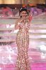 Haifa Wehbe : very elegant at the Miss Lebanon final prime