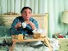 Adel Emam : breakfast in bed at the movie Yacoubian Building