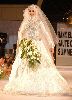 Hanan Turk : wearing an islamic wedding bridal dress as a model