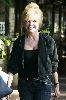 Loni Anderson : loni anderson last public appearance on her way to Fabrocini s restaurant in Bel Air