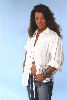 Claudia Christian : blue jeans