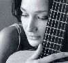 Carla Bruni Sarkozy : carla broni and her guitar