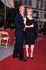 Linda Kozlowski : on the red carpet with her husband Paul Hogan