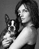 Famke Janssen : hugging her dog