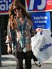 Shenae Grimes : shopping at the Pier 1 Imports store in Hollywood, California on January 13th 2009