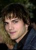 Actor ashton kutcher : 54