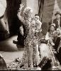 Actress mae west : 1