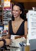 Jennifer Love Hewitt : jen love hewitt store shop 5 big